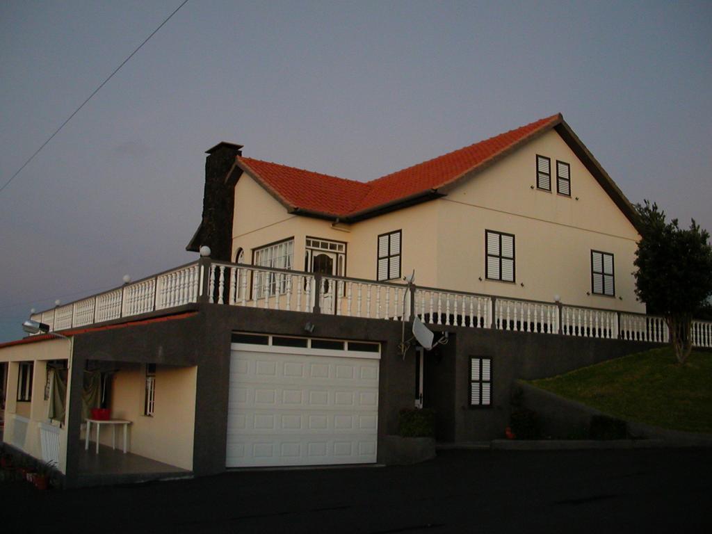 Moradia Familiar Novavista - T3 Hostel Madalena  Kültér fotó